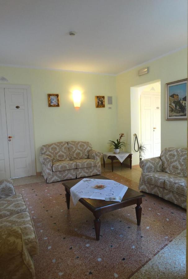 Hotel San Giuseppe Gerace Exterior photo